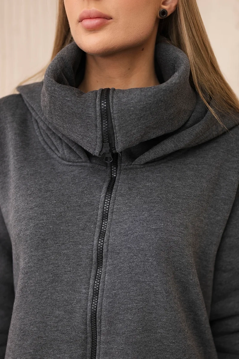 Insulated dress with longer sides made of graphite