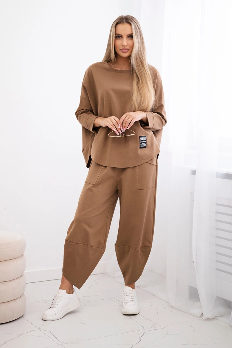 Set Punto Milano winter sweatshirt + camel pants