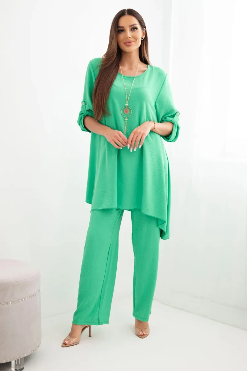 Set of blouse + trousers with pendant light green color