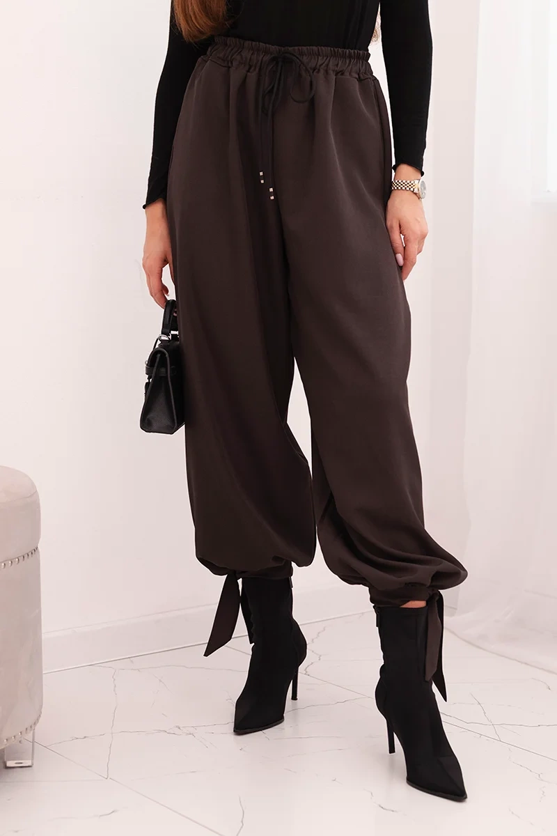 Kesi Włoski Women's wide-leg trousers with ties at the bottom brown