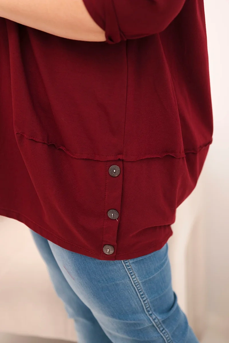 Kesi Dámska blúzka Plus Size z bavlny s ozdobnými gombíkmi a vyhrnutými rukávmi bordová