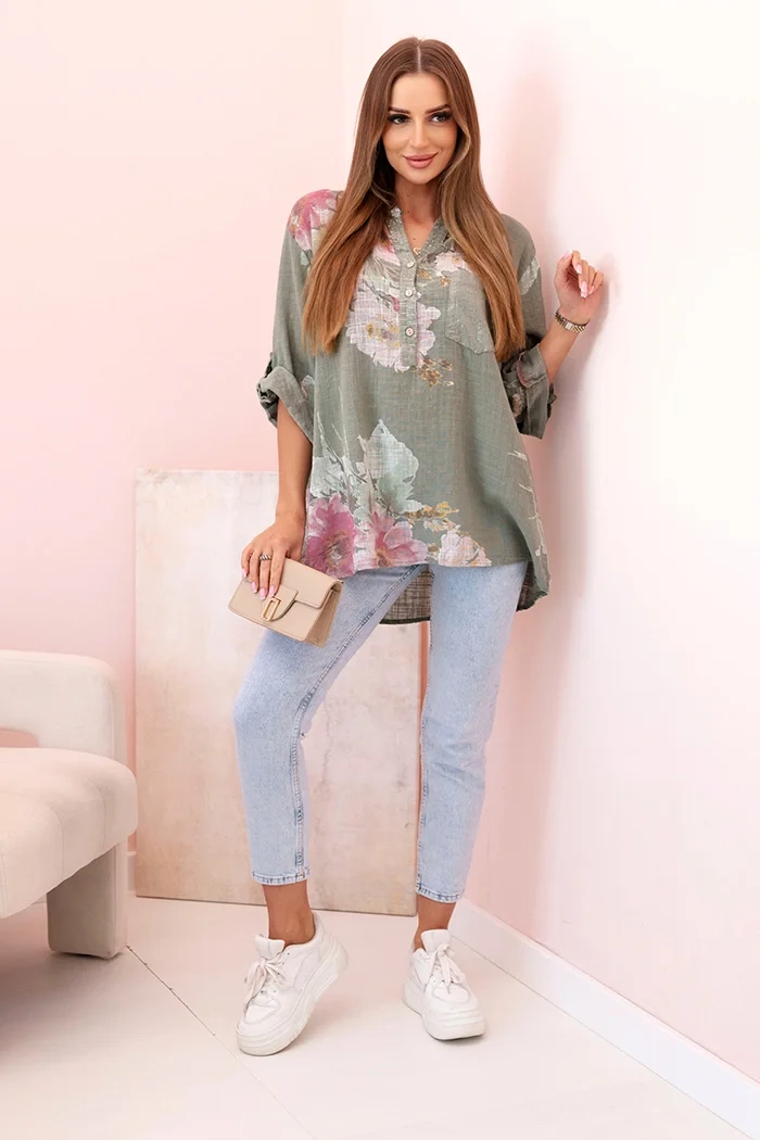 Kesi Włoski Women's cotton blouse with a floral pattern and buttons khaki