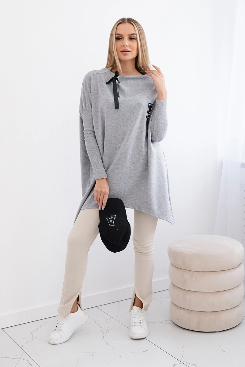 Oversize sweatshirt with asymmetrical sides in gray color