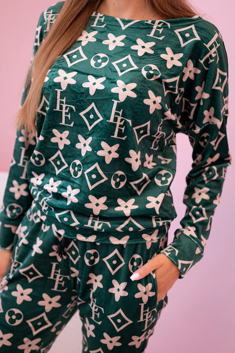 Kesi Women's velour set with monogram green + beige