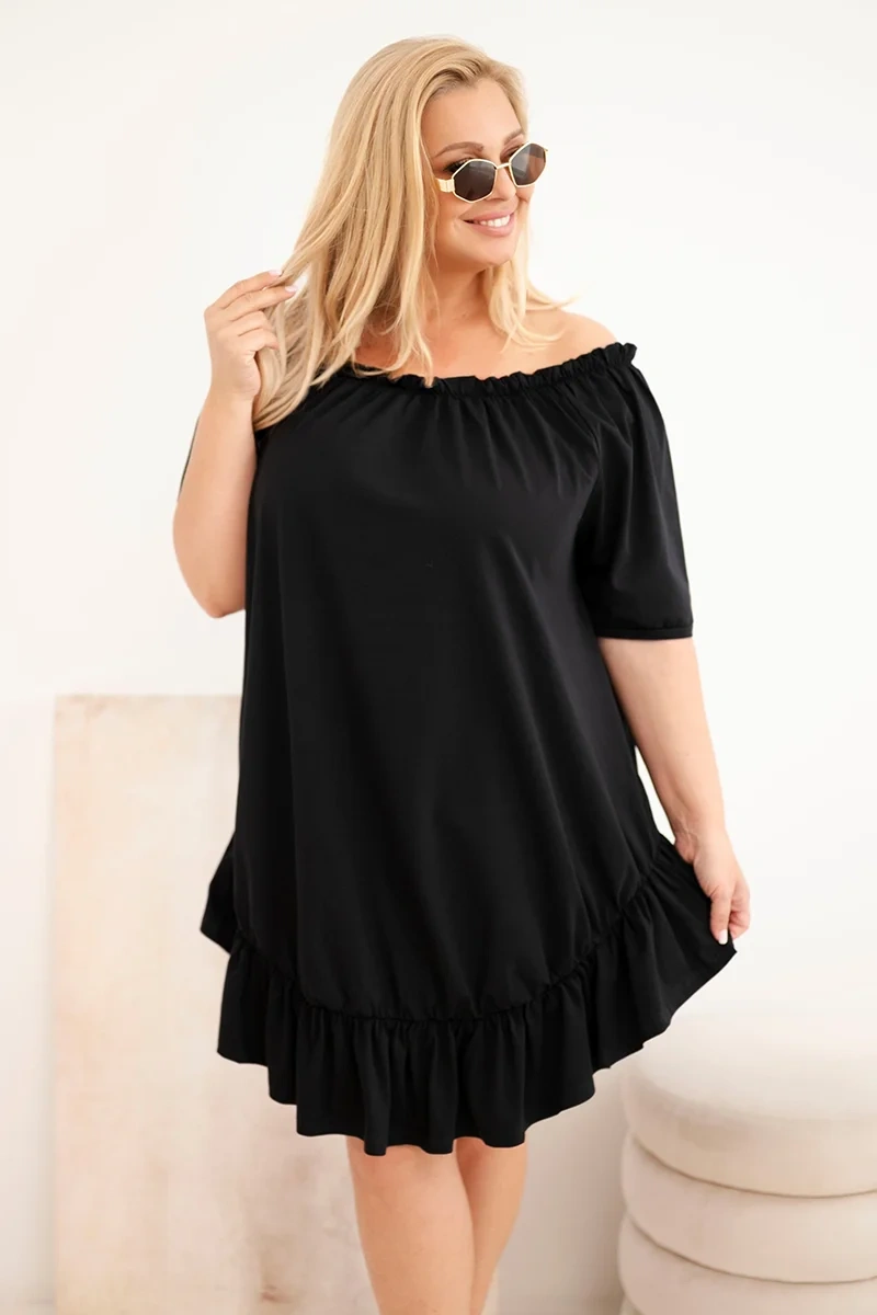 Čierne plus size šaty s volánom