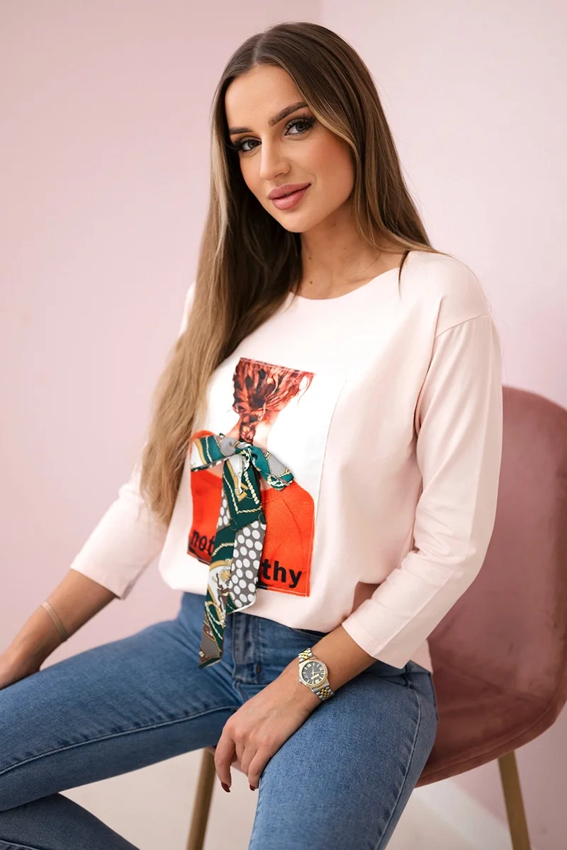 Blouse with 3D graphics Remarkable powder pink
