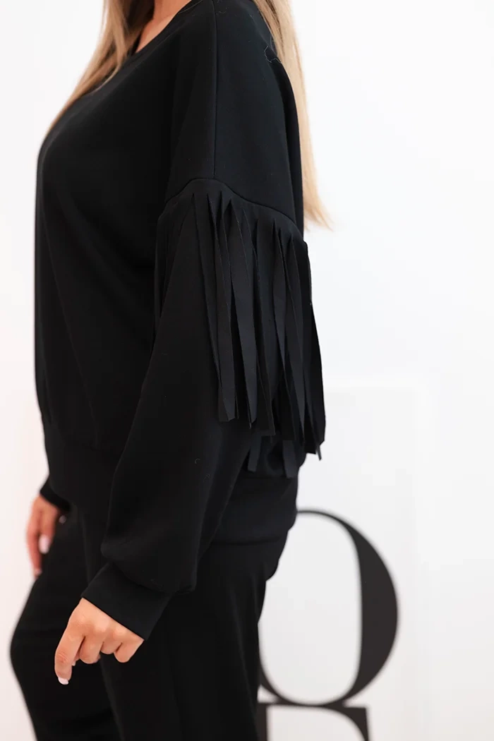 Kesi Włoski Women&#039;s butter set with fringe on the sleeves black