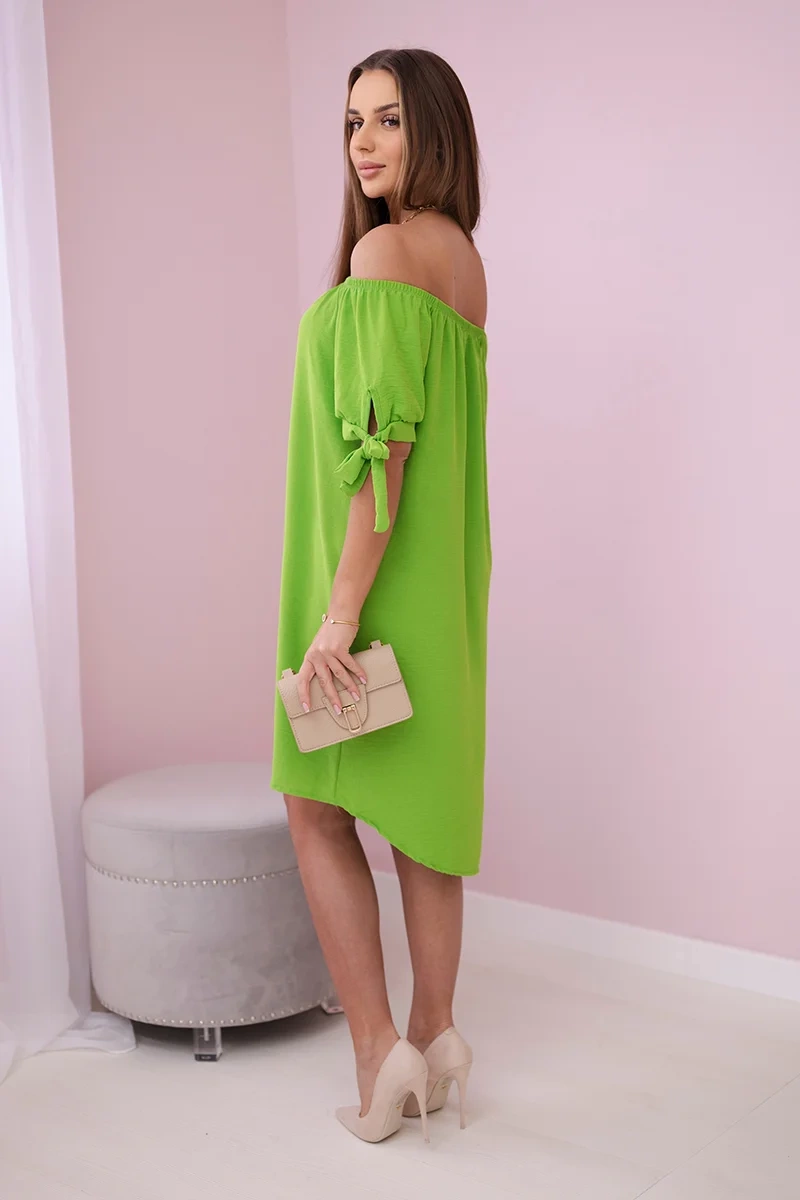 Pistachio dress with ties on the sleeves