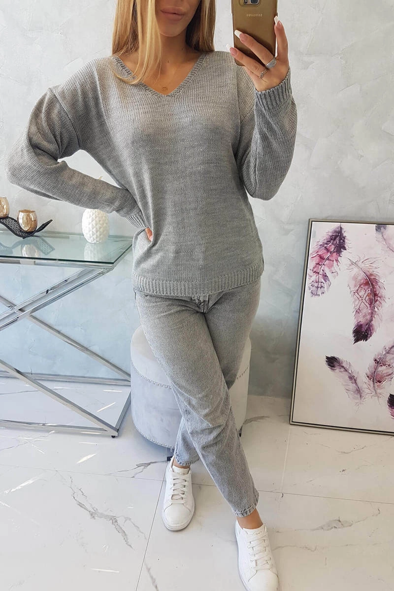 Kesi Sweater with V neckline gray