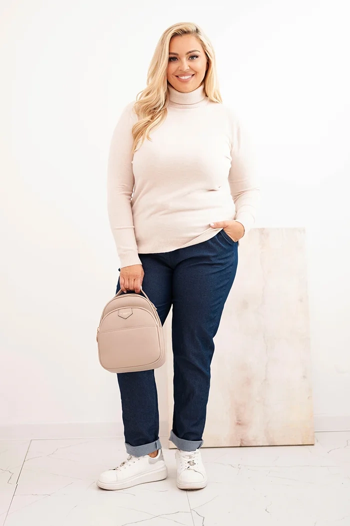 Kesi Włoski Plus Size women's sweater in classic cut viscose beige