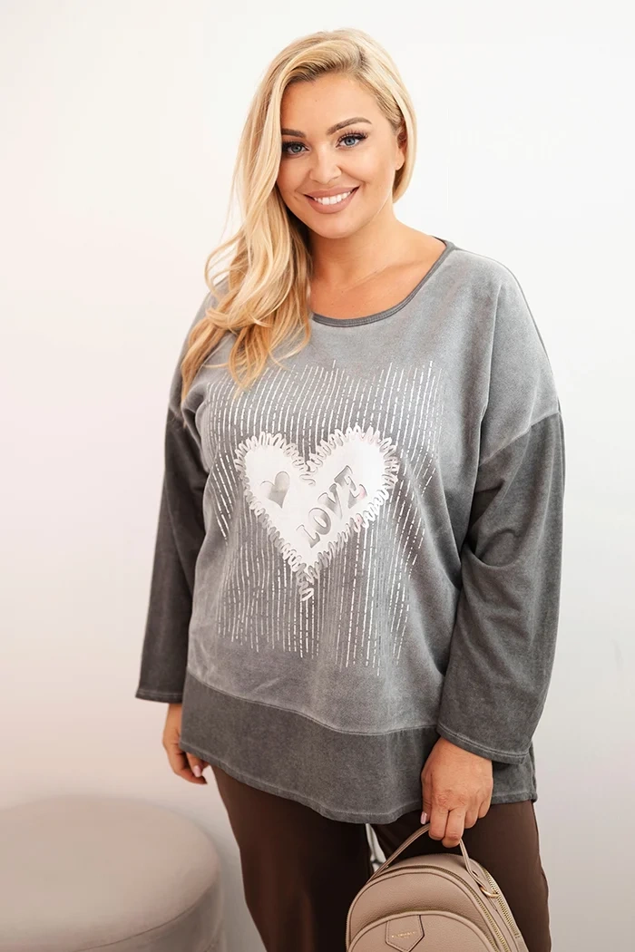 Kesi Włoski Women's Plus Size cotton sweatshirt with heart print and drawstrings graphite