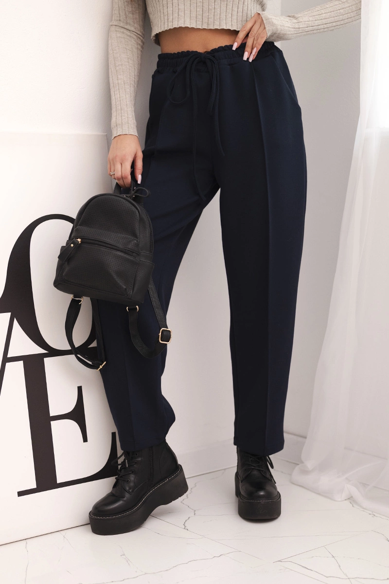 Kesi Włoski Elegant women's high-waisted pants with a tie at the waist navy blue