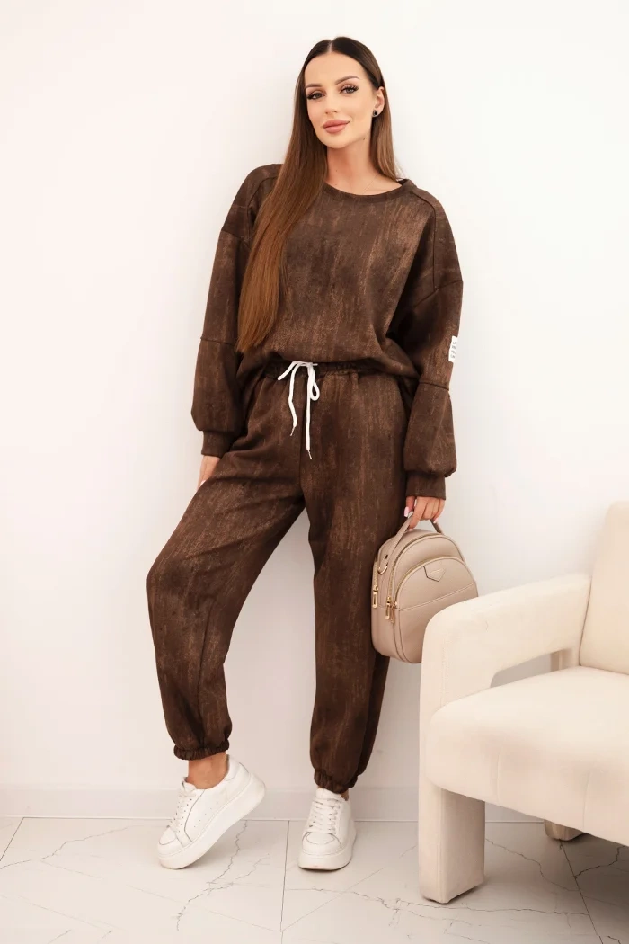 Kesi Włoski Women&#039;s oversized tracksuit set made of viscose with a washed effect brown