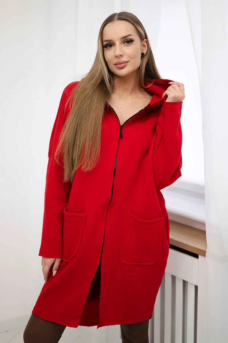 Insulated sweatshirt with a longer back part red