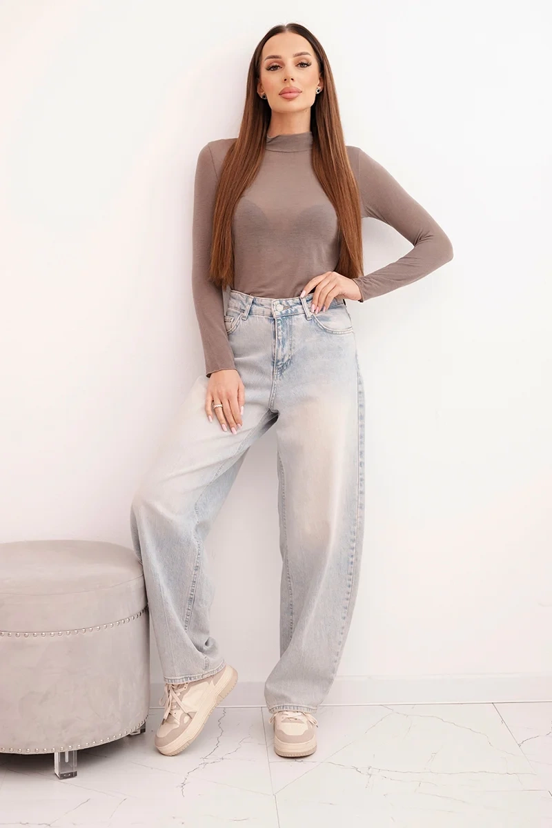 Kesi Włoski Women's cashmere blouse with a delicate turtleneck and long sleeves fango