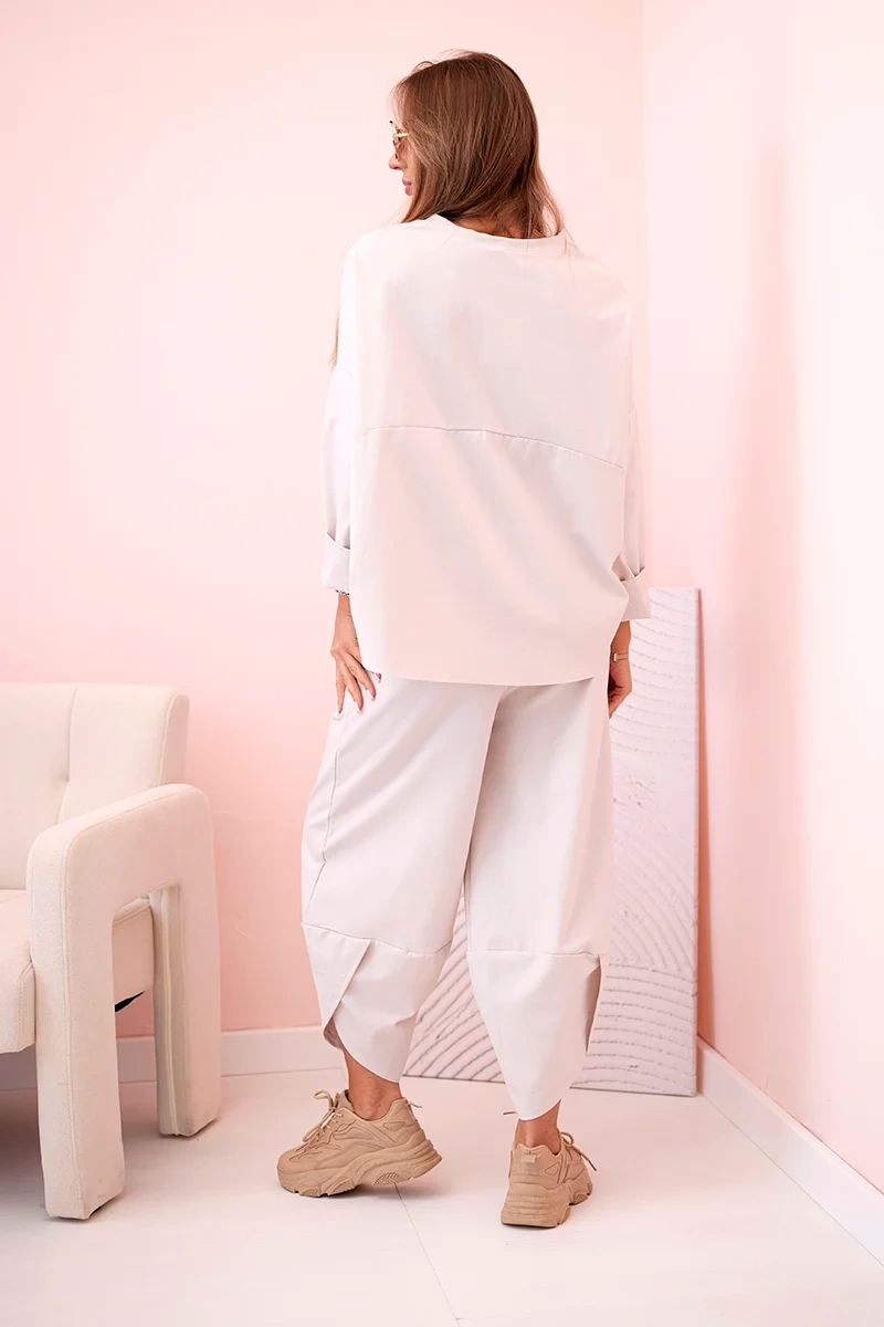 Set of sweatshirt and pants punto beige color