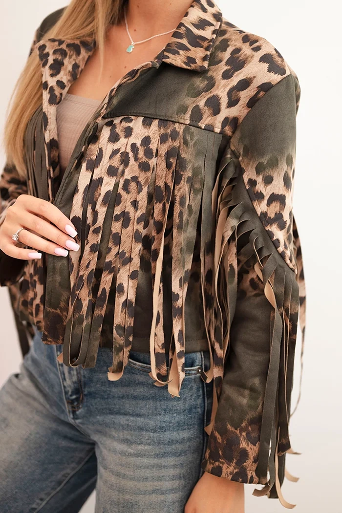 Kesi Włoski Women's suede jacket with fringes in leopard print khaki