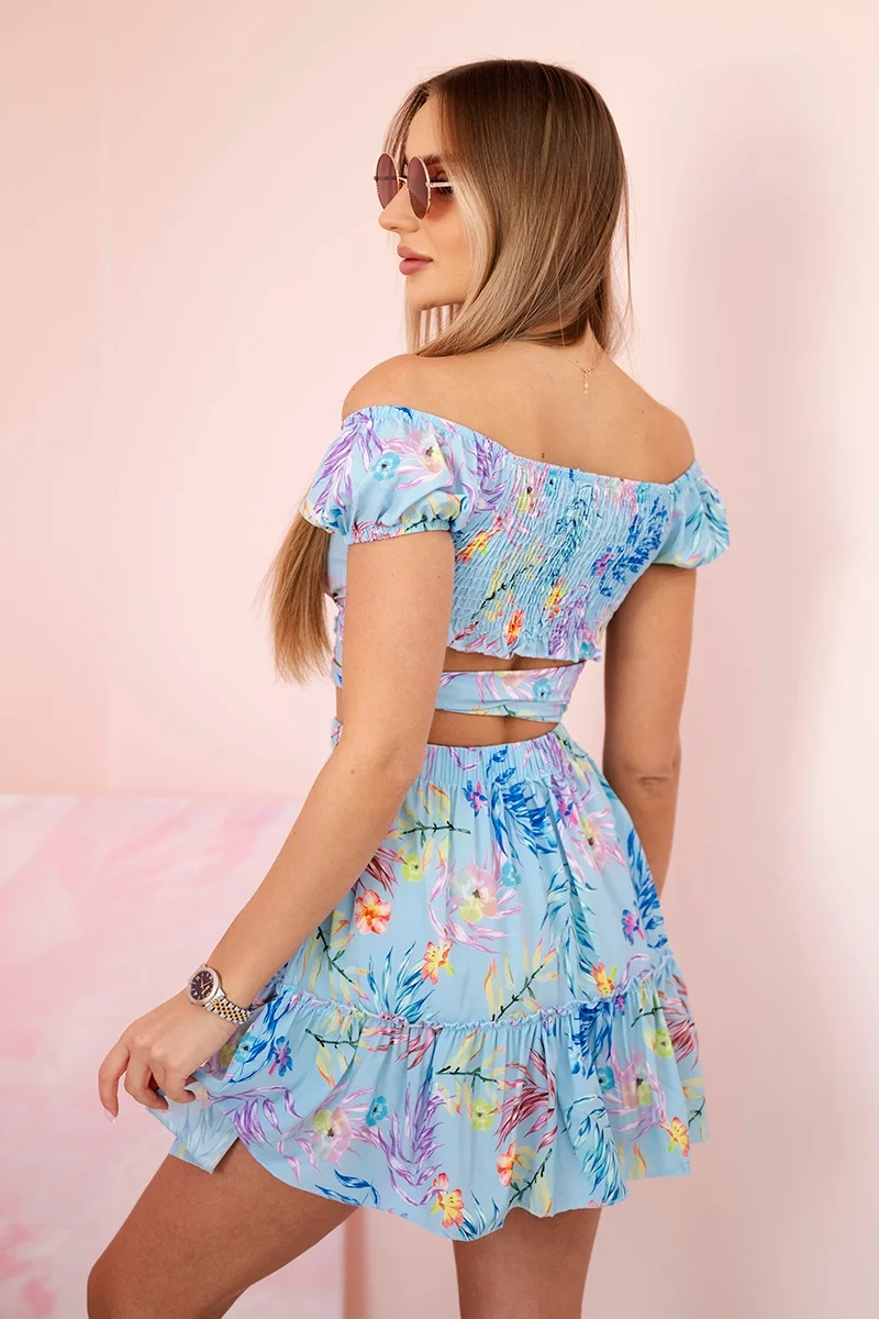 Set with azure flowers