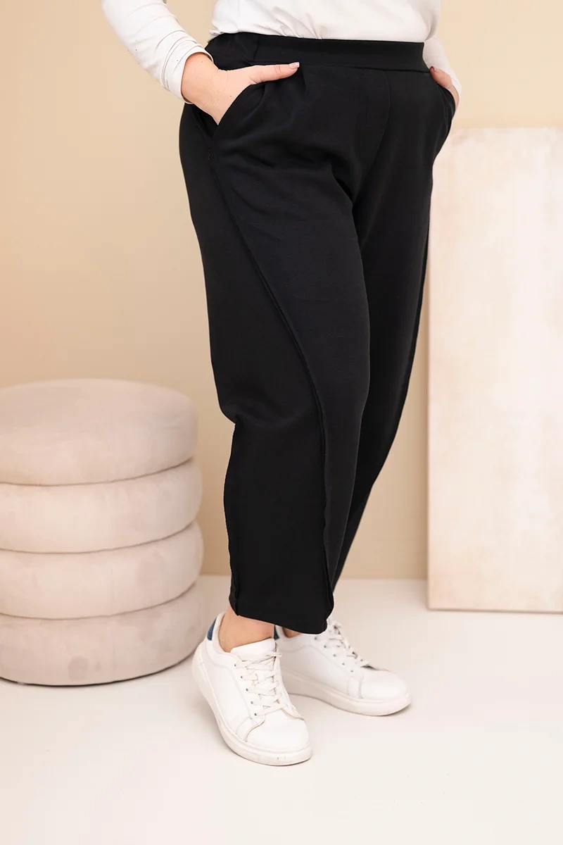 Kesi Włoski Dámske bavlnené nohavice Plus Size vo voľnom strihu s vysokým pásom čierne