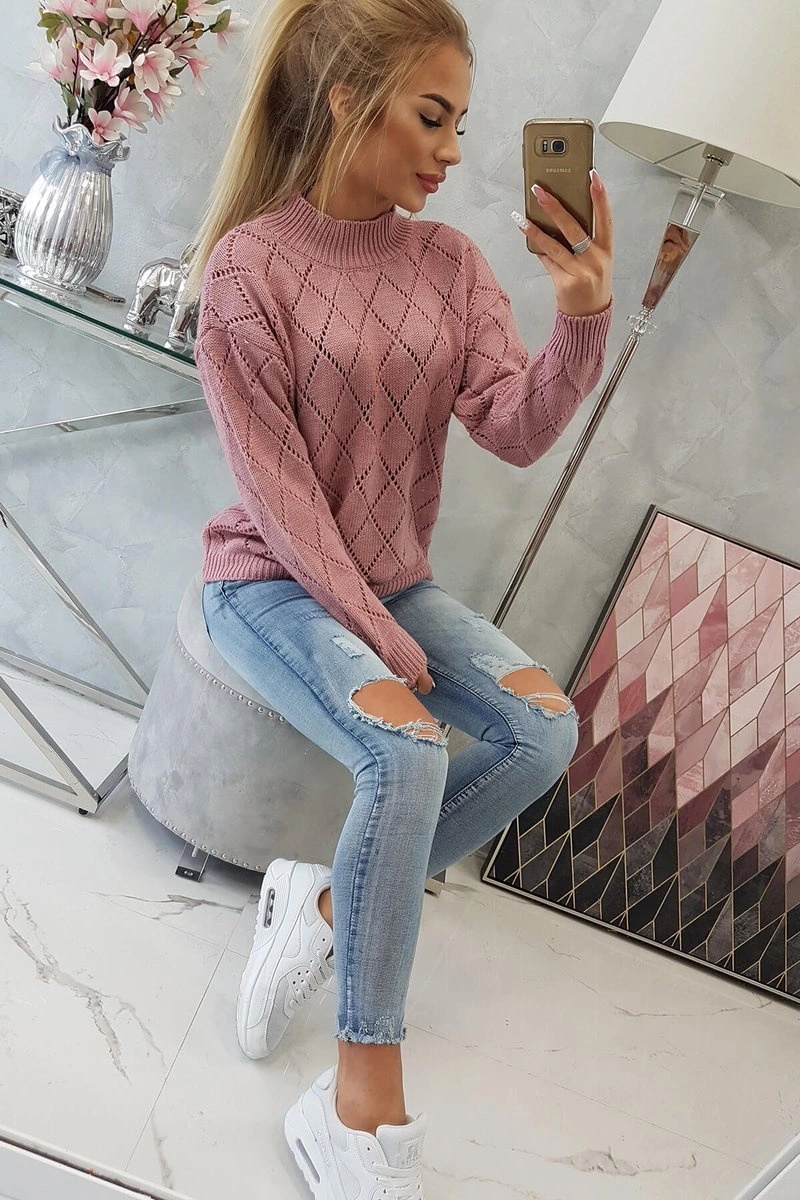 Kesi Sweater high neck with diamond pattern dark pink