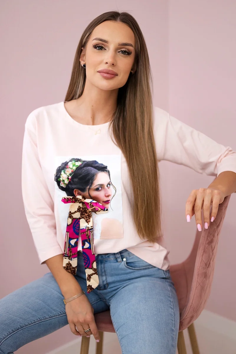 Blouse with graphics and colorful bow 3D powder pink