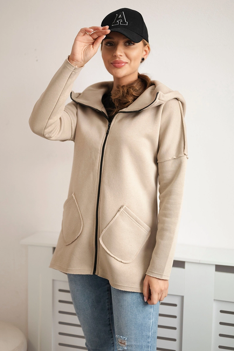 Insulated sweatshirt with a longer back and pockets light beige