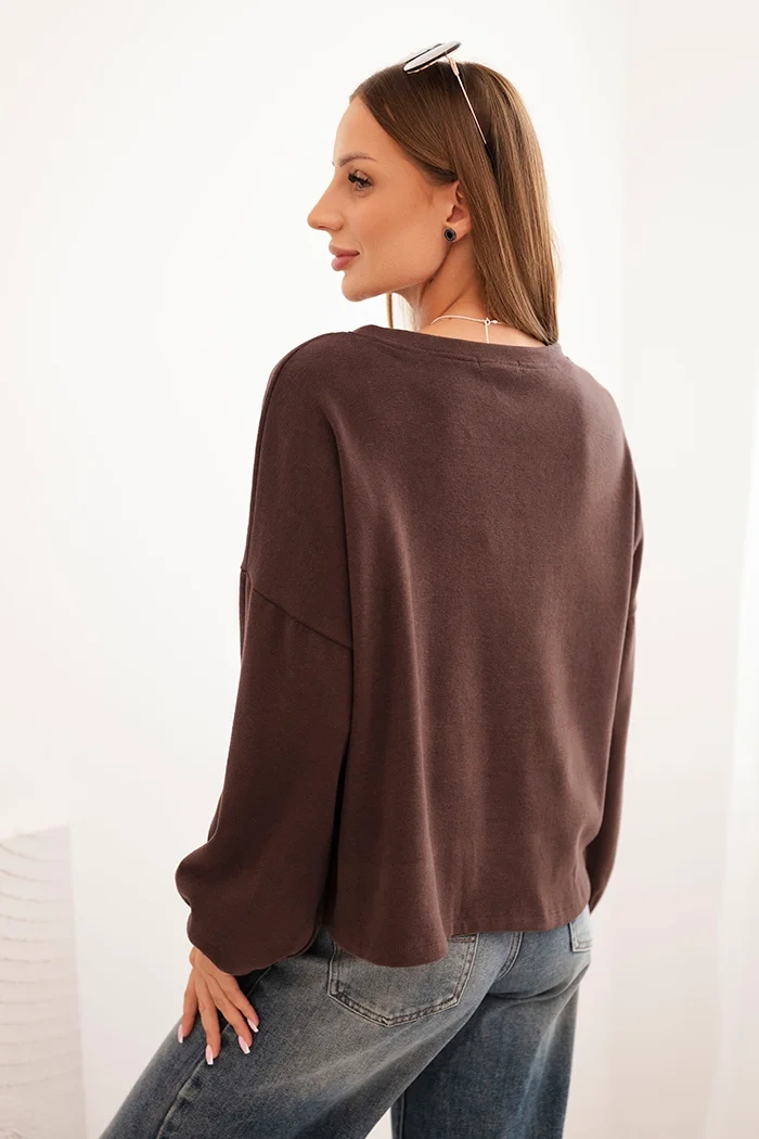 Kesi Włoski Women's sweatshirt with decorative finish at the bottom brown