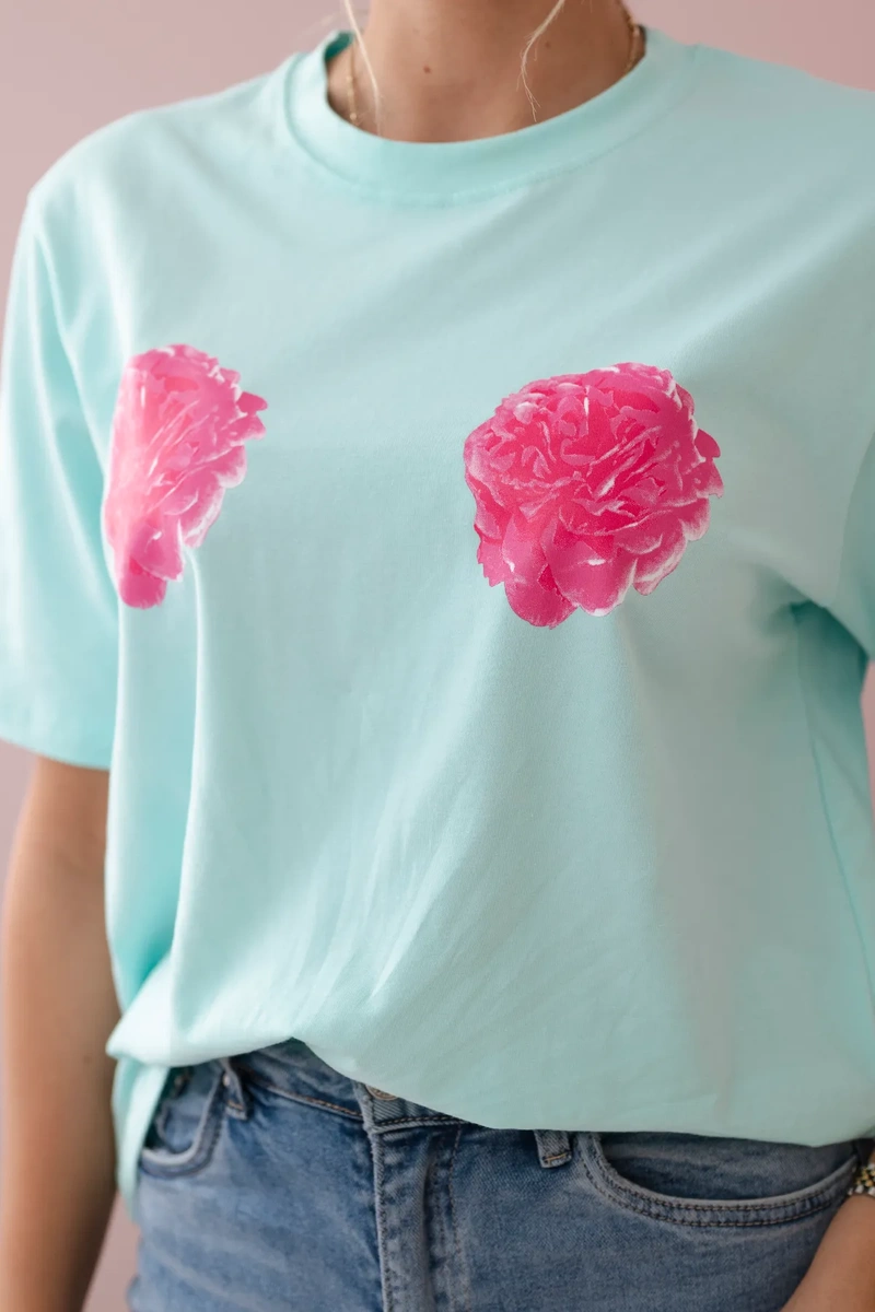 Cotton blouse with floral print in light mint color