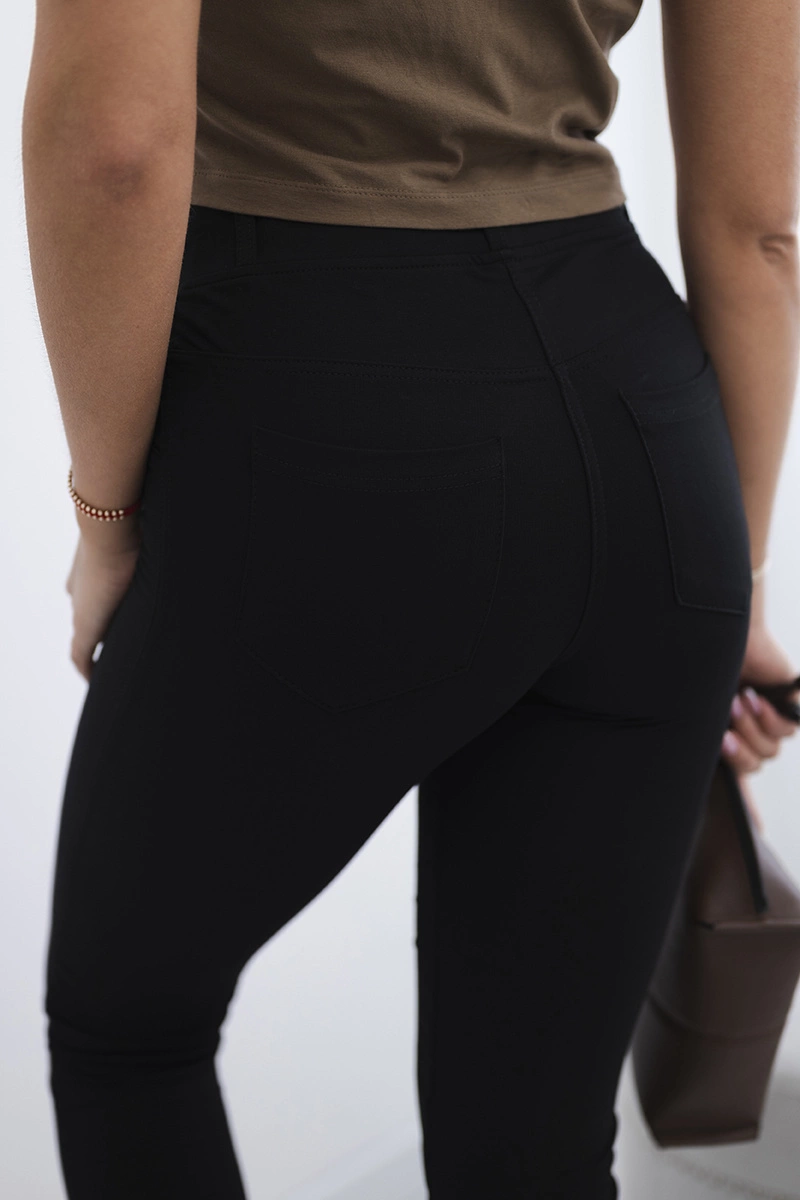 Kesi Cotton trousers with back pockets black