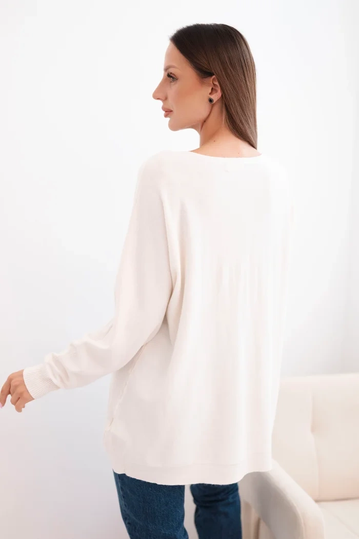 Kesi Włoski Women's sweater with a longer back and embossed star beige