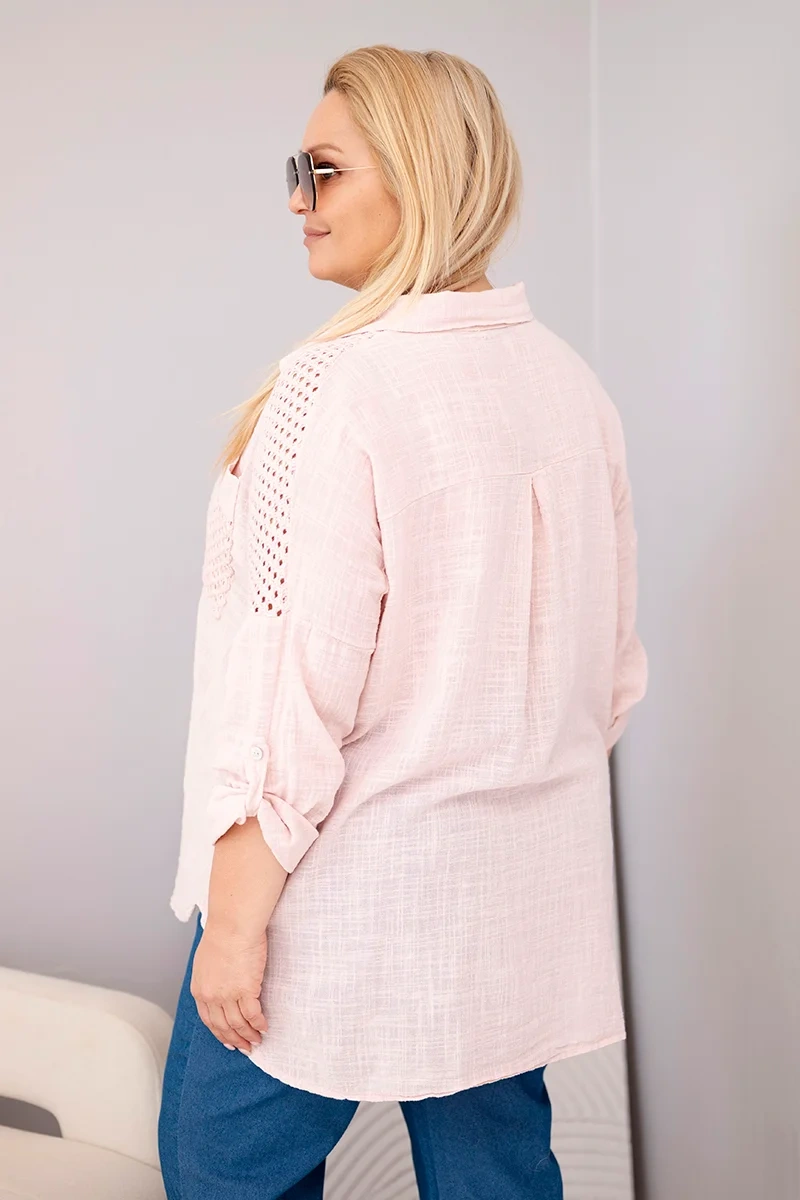 Dámska blúzka plus size s golierom a čipkovou vložkou