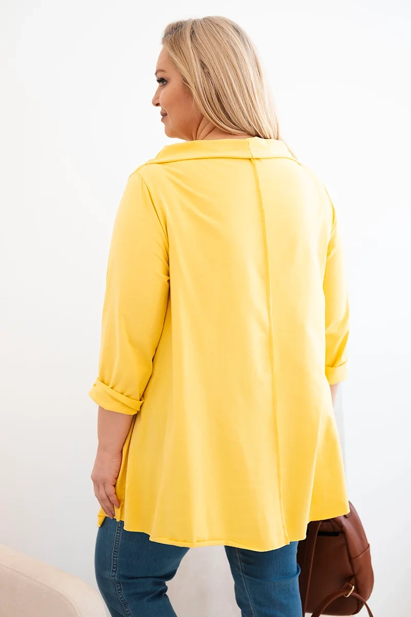 Žltá asymetrická blúzka Plus Size s vyhrnutými rukávmi