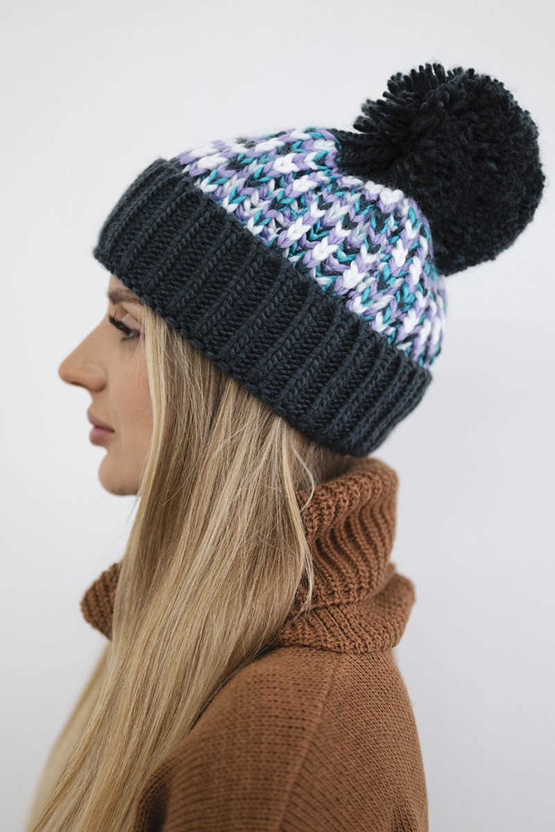 marka niezdefiniowana Cap with a pompom Ellen K325 graphite