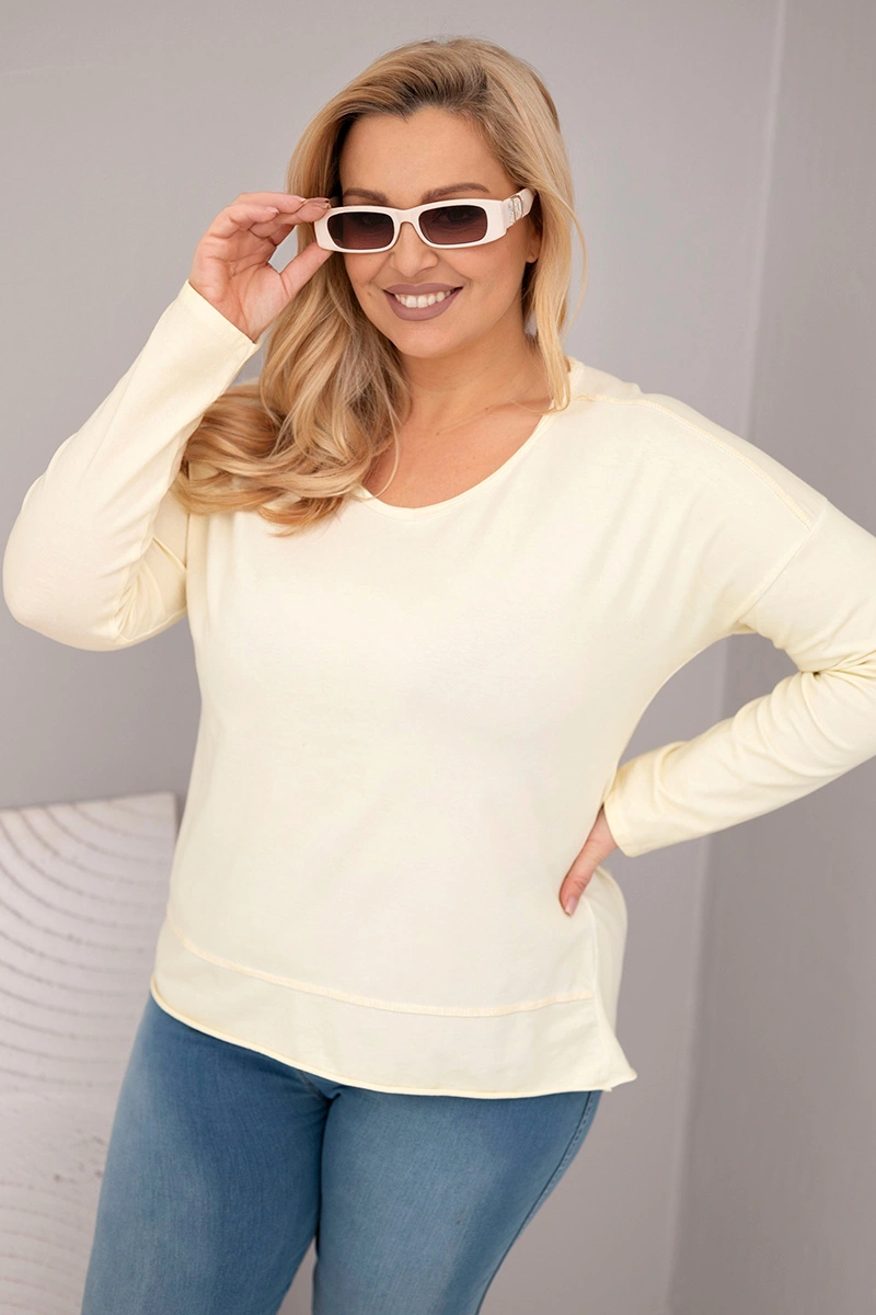 Kesi Włoski Women's Plus Size V-neck distressed blouse with a longer back yellow