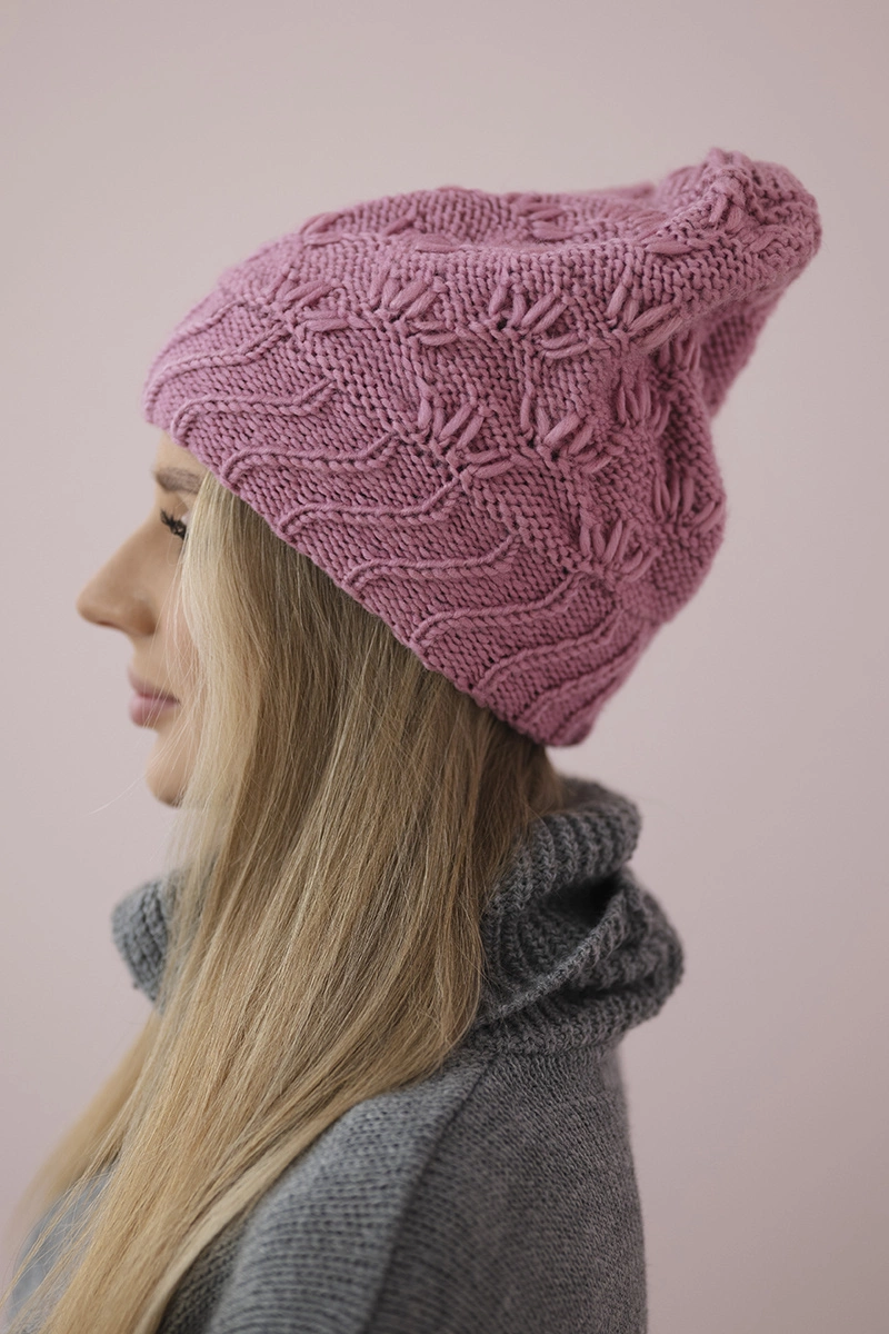 Women&#039;s cap Dagmara K332 dark pink