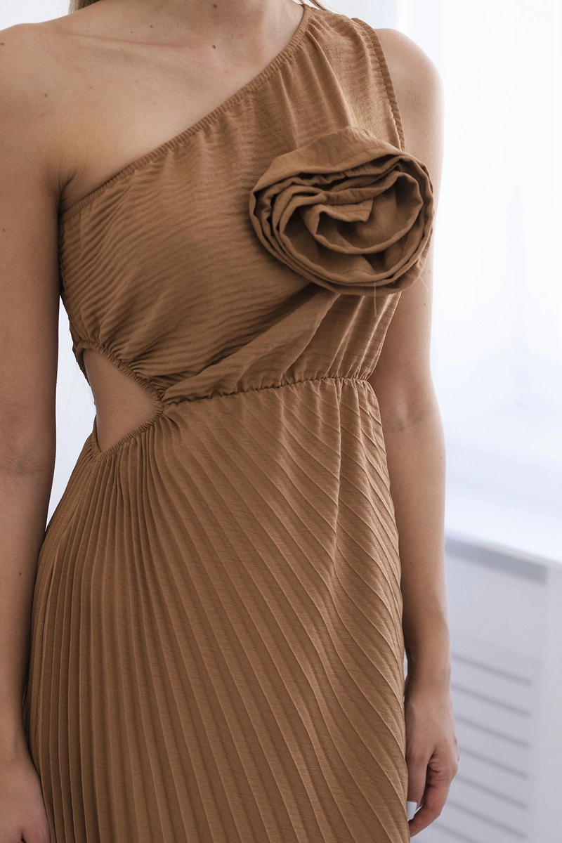 Pleated dress with floral camel