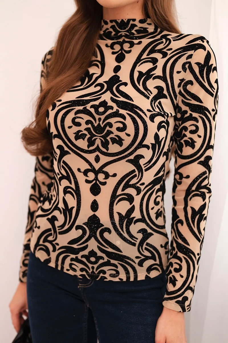 Kesi Włoski Women's blouse with a velour pattern and a collar beige