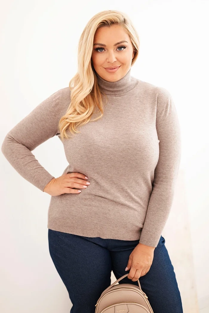 Kesi Włoski Plus Size women's sweater made of viscose in a classic cut fango