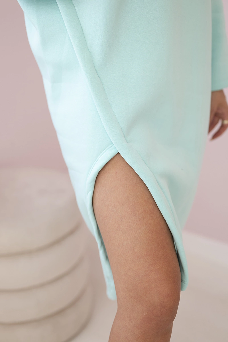 Hooded dress with a side slit mint