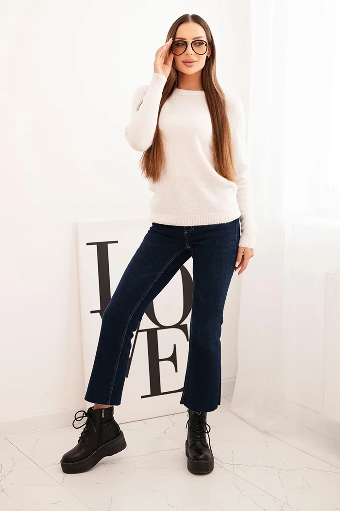 Kesi Włoski Women's sweater made of baby alpaca with long sleeves beige