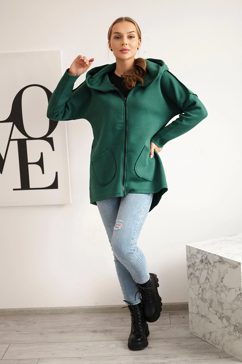 Insulated sweatshirt with a longer back and pockets dark green