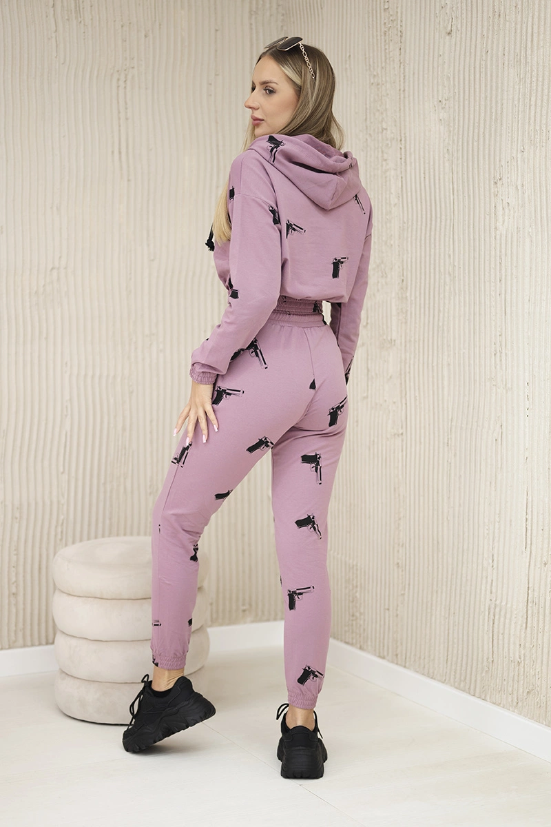 Set with printed pistols in dark pink color