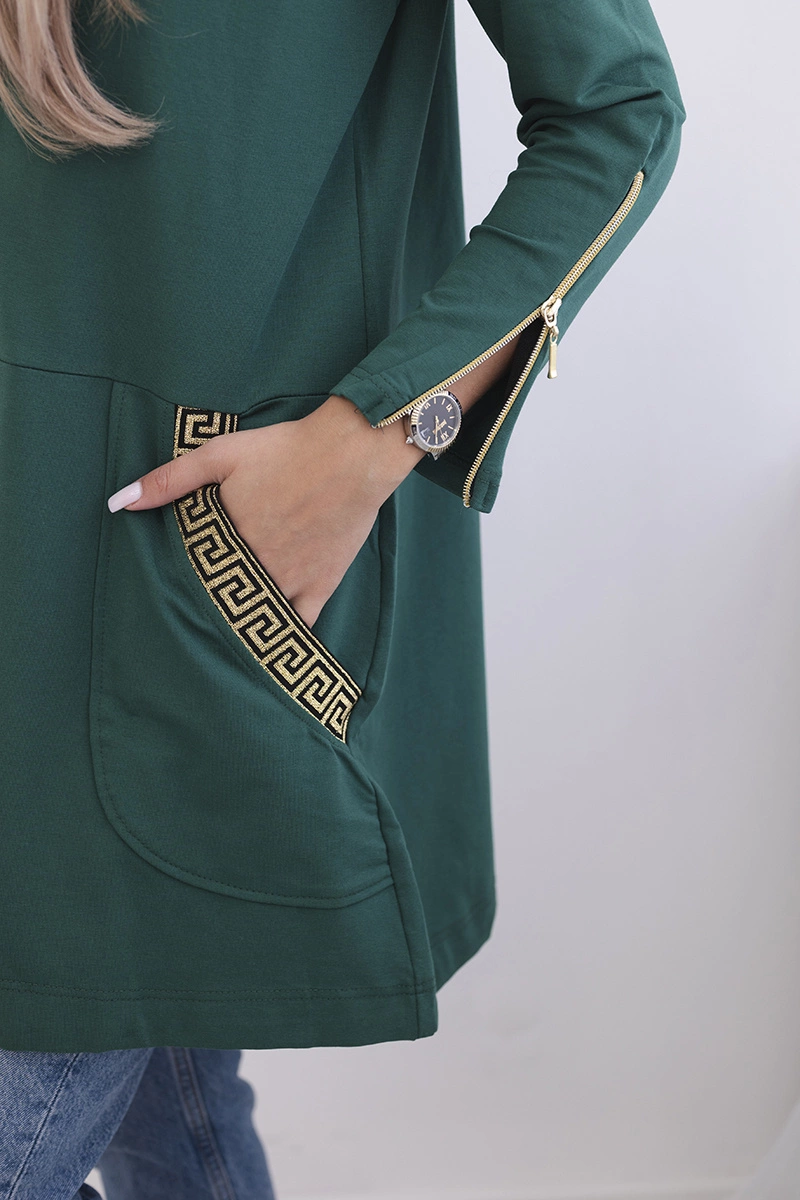 Sweatshirt with decorative belt green