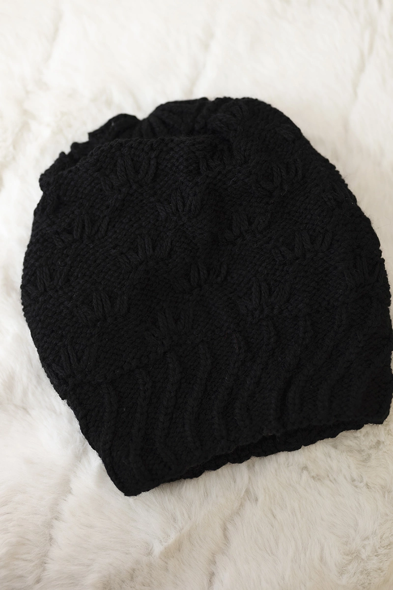Women&#039;s cap Dagmara K332 black