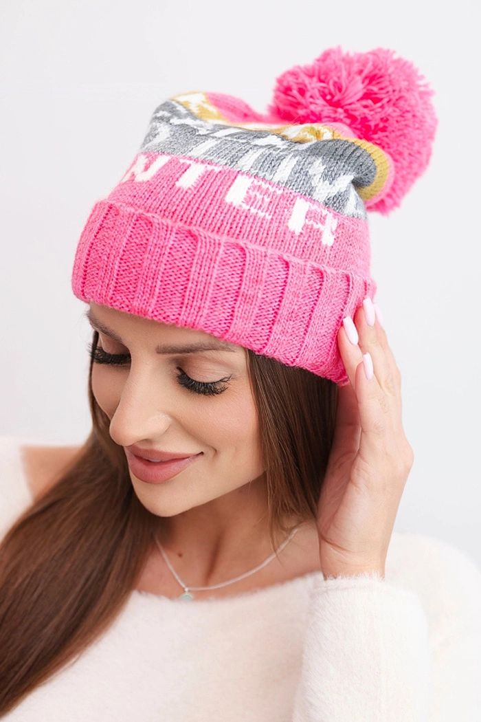 Kesi Dámska zimná čiapka s vlnou a nápisom s veľkým pomponom K422 svetloružová