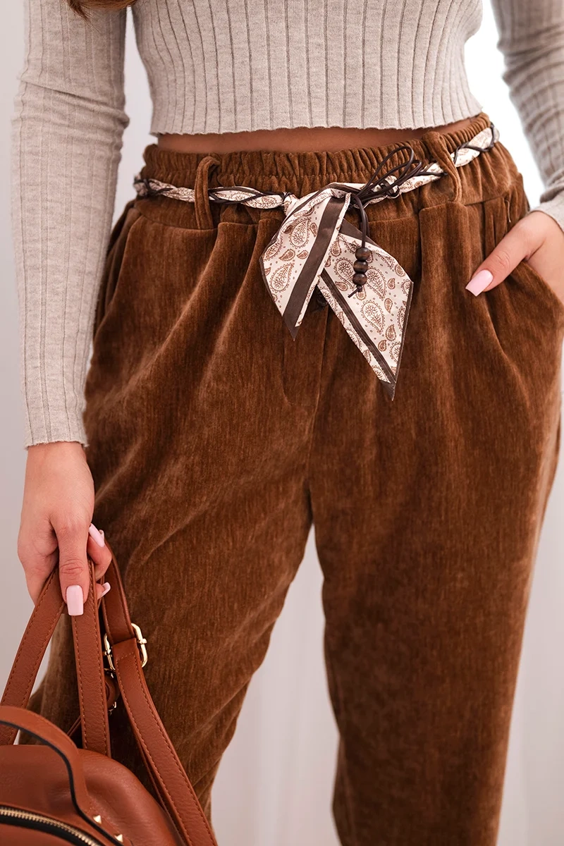 Kesi Włoski Women's viscose pants with a scarf belt camel