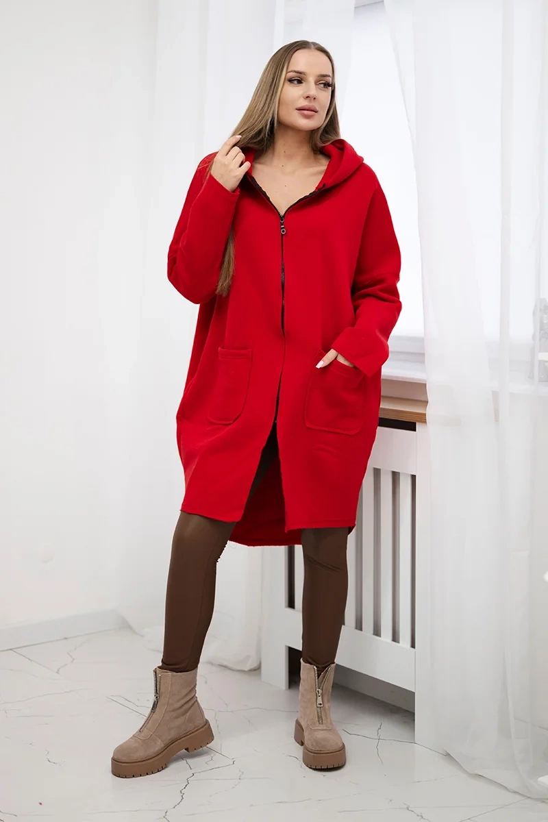 Insulated sweatshirt with a longer back part red
