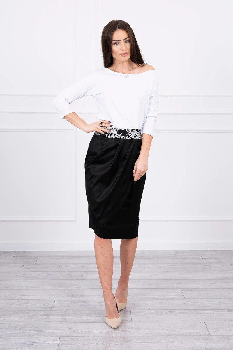 marka niezdefiniowana Skirt with sequins at the waist black