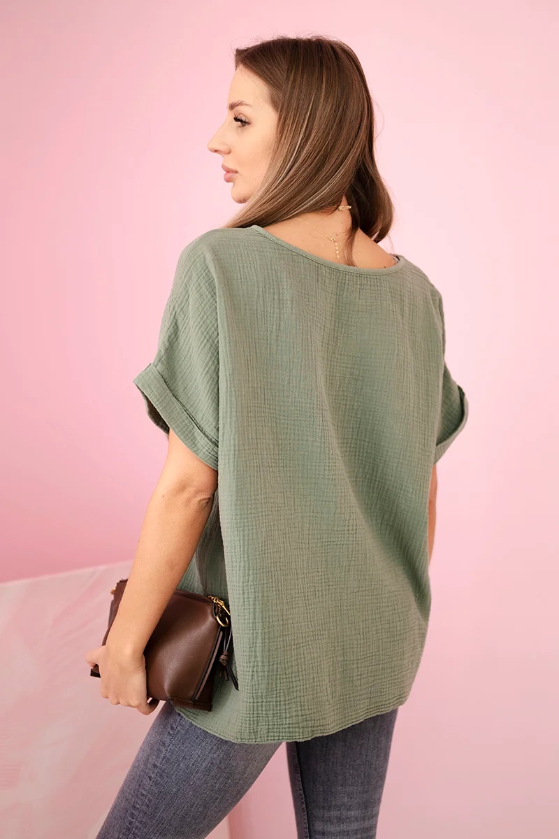 Kesi Włoski Muslin blouse with a necklace khaki