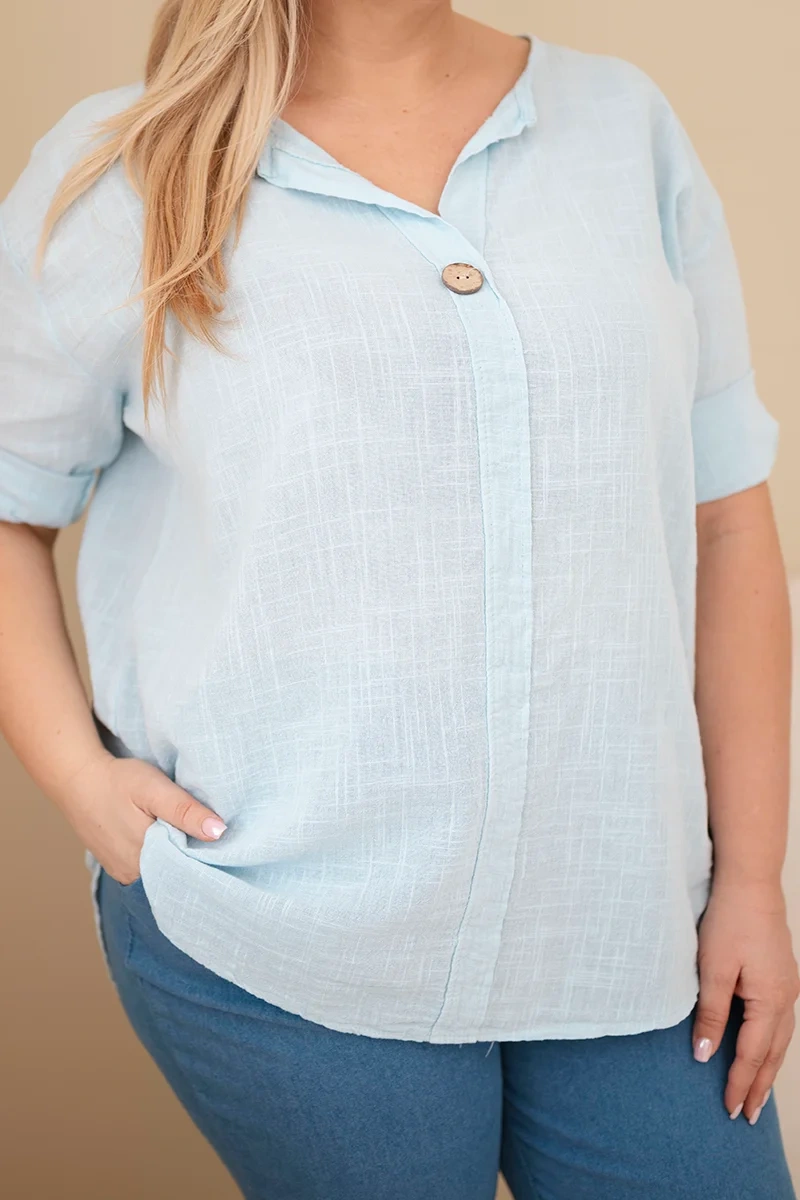 Dámska blúzka plus size s gombíkovým výstrihom modrá